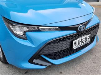 2020 Toyota Corolla - Thumbnail