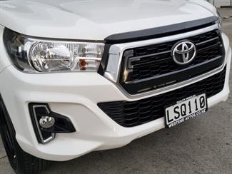 2018 Toyota Hilux - Thumbnail