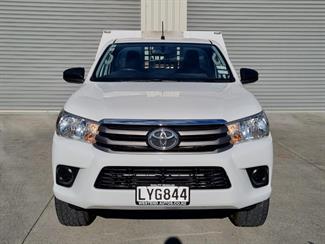 2019 Toyota Hilux - Thumbnail