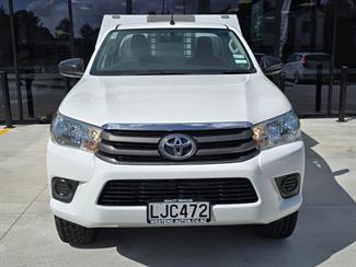 2018 Toyota Hilux - Thumbnail