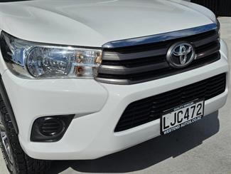 2018 Toyota Hilux - Thumbnail