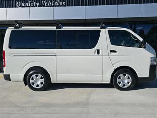 2014 Toyota Hiace - Thumbnail