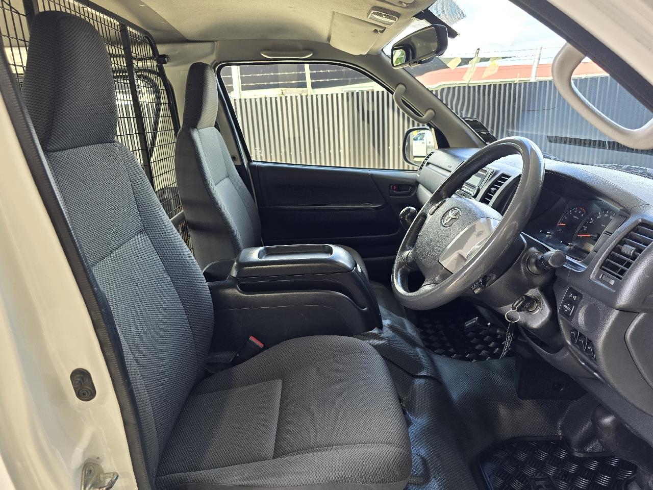 2015 Toyota Hiace