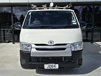 2015 Toyota Hiace - Thumbnail