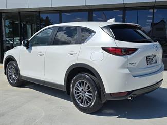 2022 Mazda CX-5 - Thumbnail