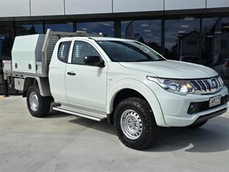 2016 Mitsubishi Triton - Thumbnail