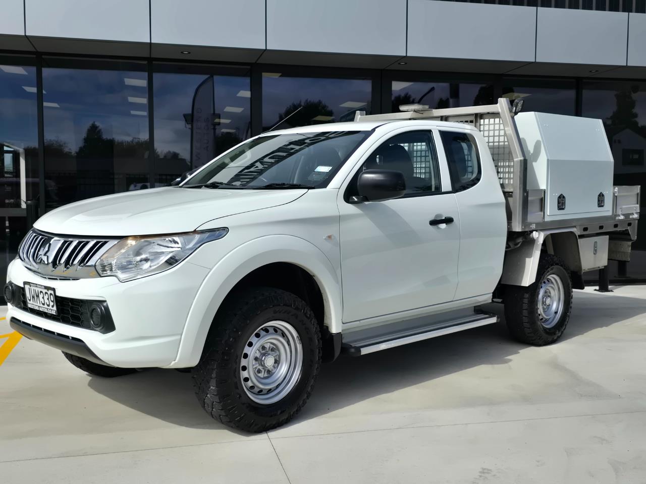 2016 Mitsubishi Triton