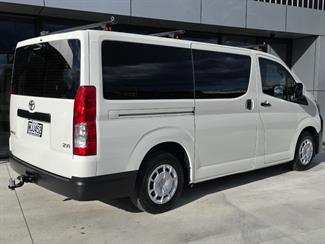 2019 Toyota Hiace - Thumbnail