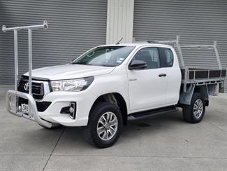 2018 Toyota Hilux - Thumbnail