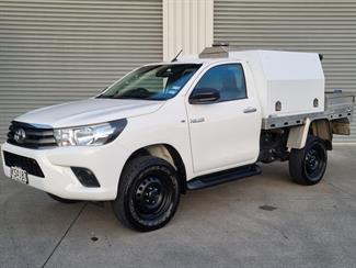 2017 Toyota Hilux - Thumbnail