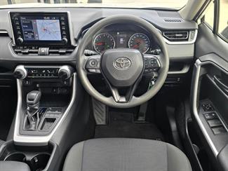 2019 Toyota RAV4 - Thumbnail