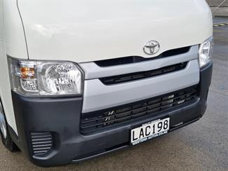 2017 Toyota Hiace - Thumbnail