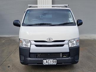 2017 Toyota Hiace - Thumbnail