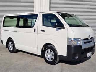 2016 Toyota Hiace - Thumbnail