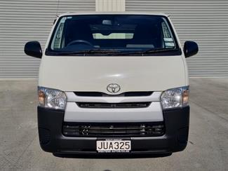 2016 Toyota Hiace - Thumbnail