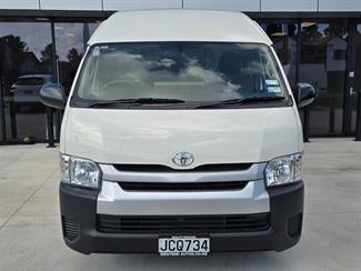 2015 Toyota Hiace - Thumbnail