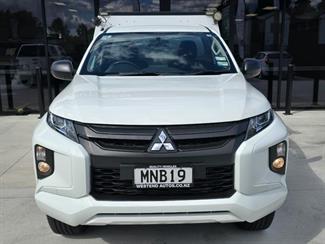 2019 Mitsubishi Triton - Thumbnail