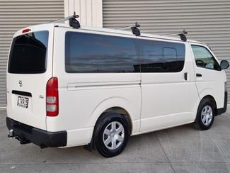 2018 Toyota Hiace - Thumbnail