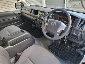 2019 Toyota Hiace - Thumbnail