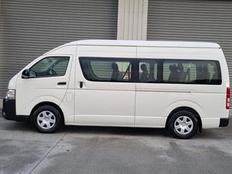 2019 Toyota Hiace - Thumbnail