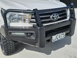 2018 Toyota Hilux - Thumbnail